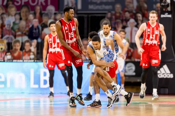 操作还揭示 操作还揭示